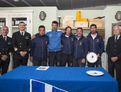 Il J24 della Marina Militare La Superba vince con otto primi su otto prove.